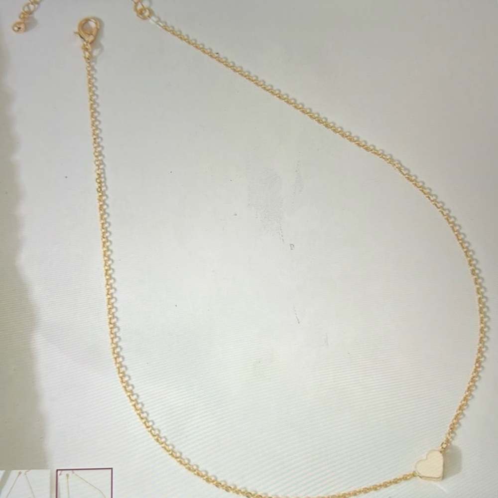 🍒4/$20 Last one Dainty Gold Heart Necklace New! ❤️ - Picture 4 of 4